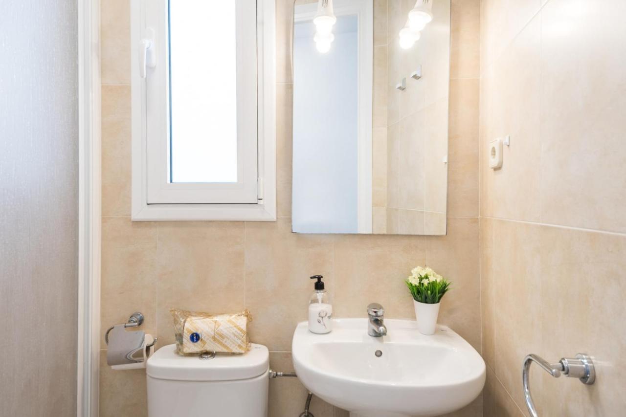 Cozy Studio With Amazing Terrace Near Plaza Espana Barcelona Bagian luar foto